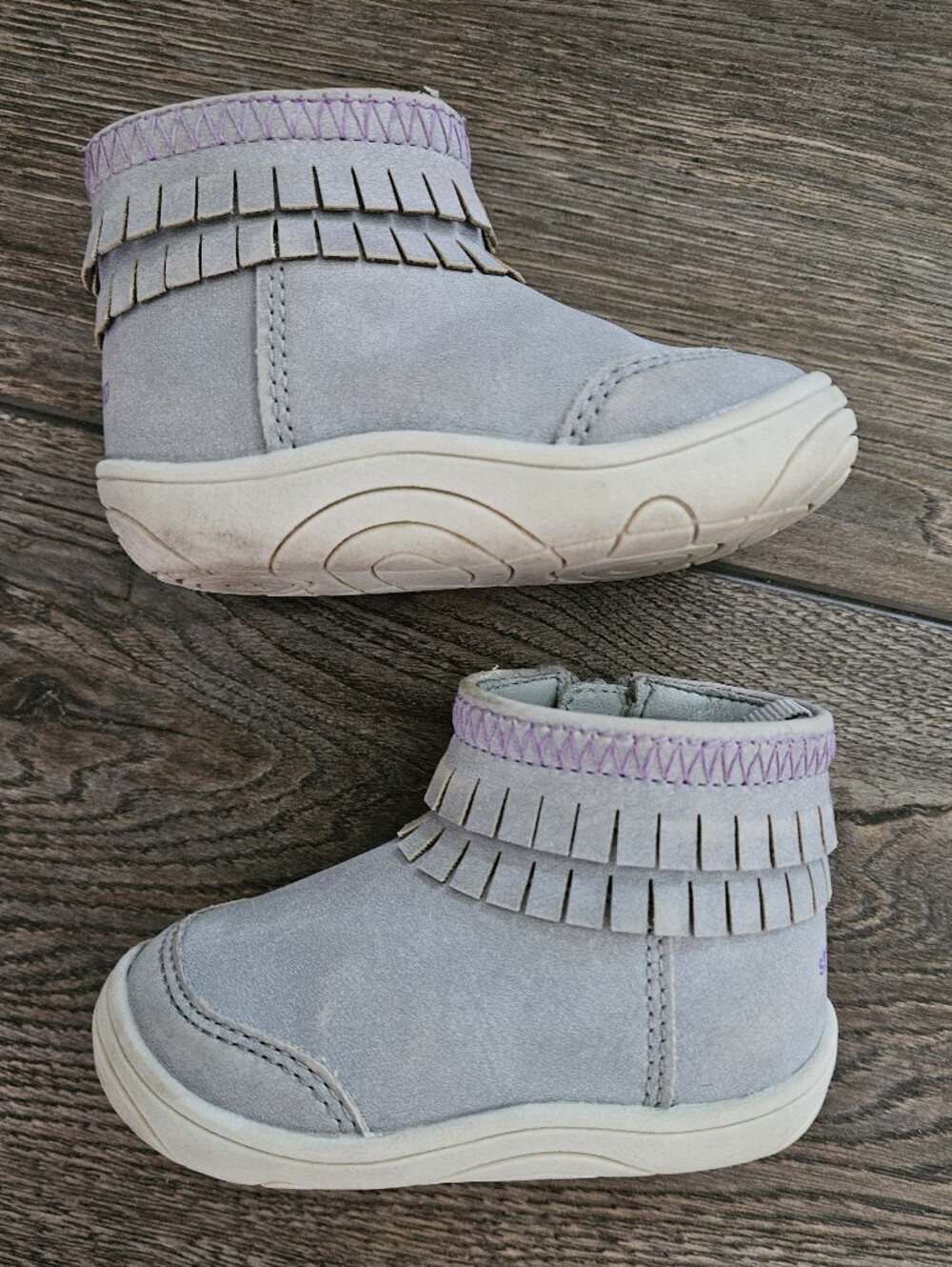 Stride Rite Bianca Fringe Ankle Boots in Light Gray With Lilac Trim, 4M